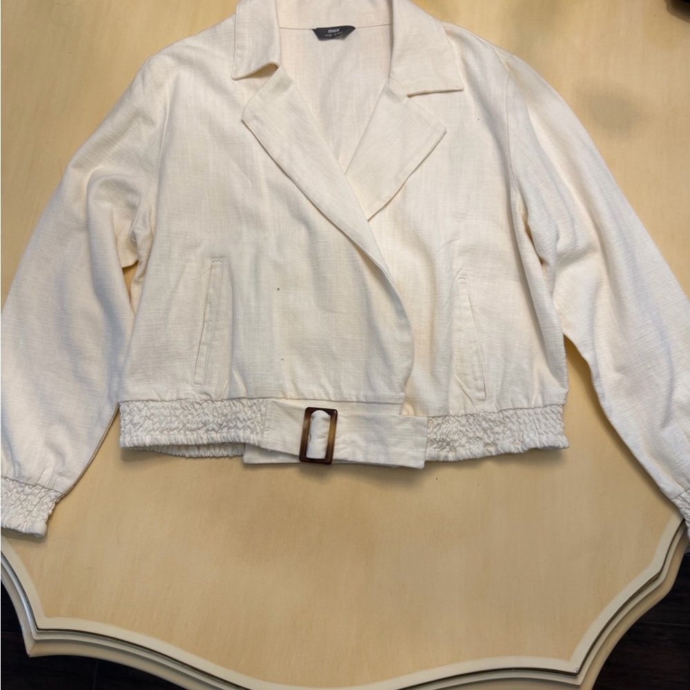 Max cream blazer with belt